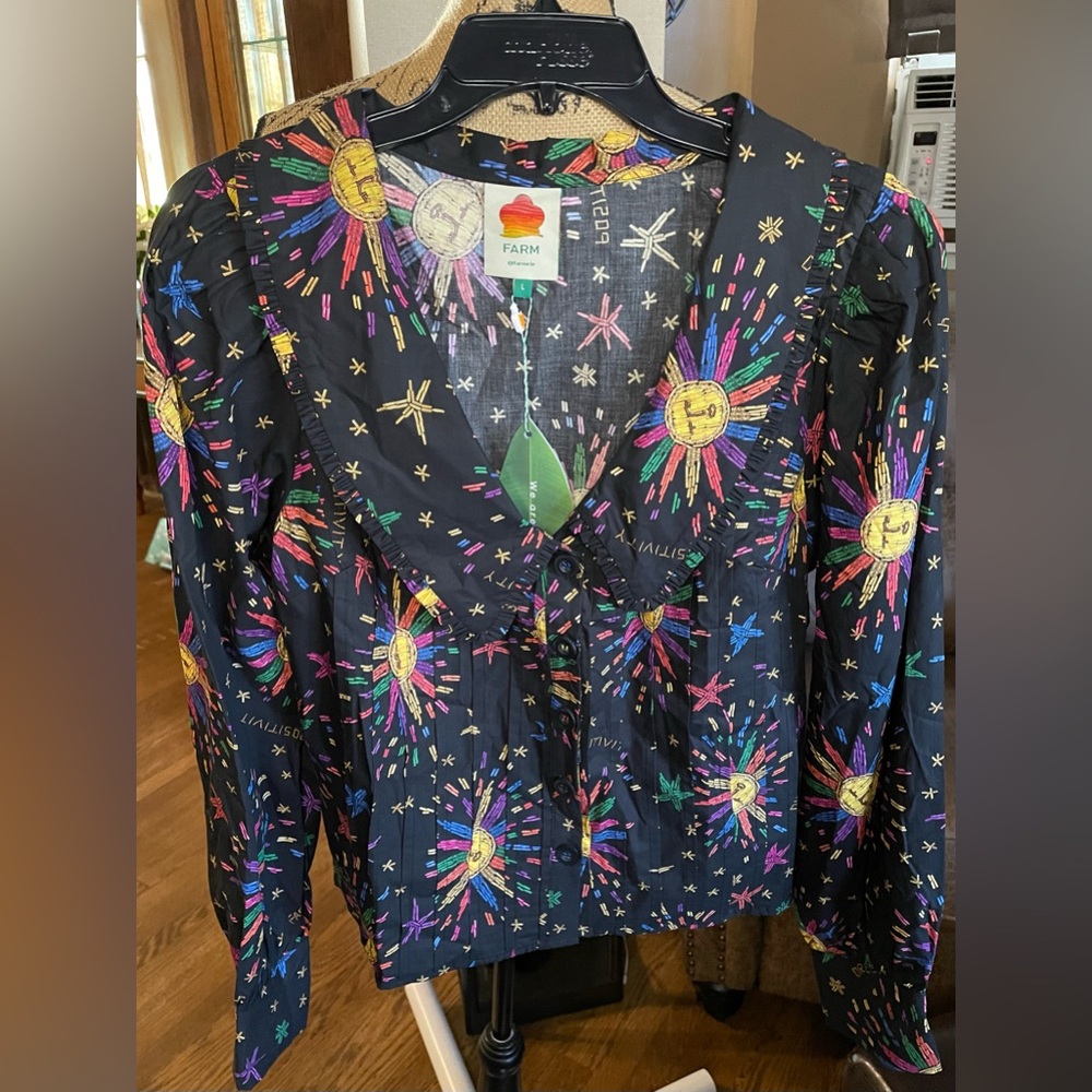 FARM Rio Black Celestial Sun Blouse with Colorful Starburst Sz L NWT